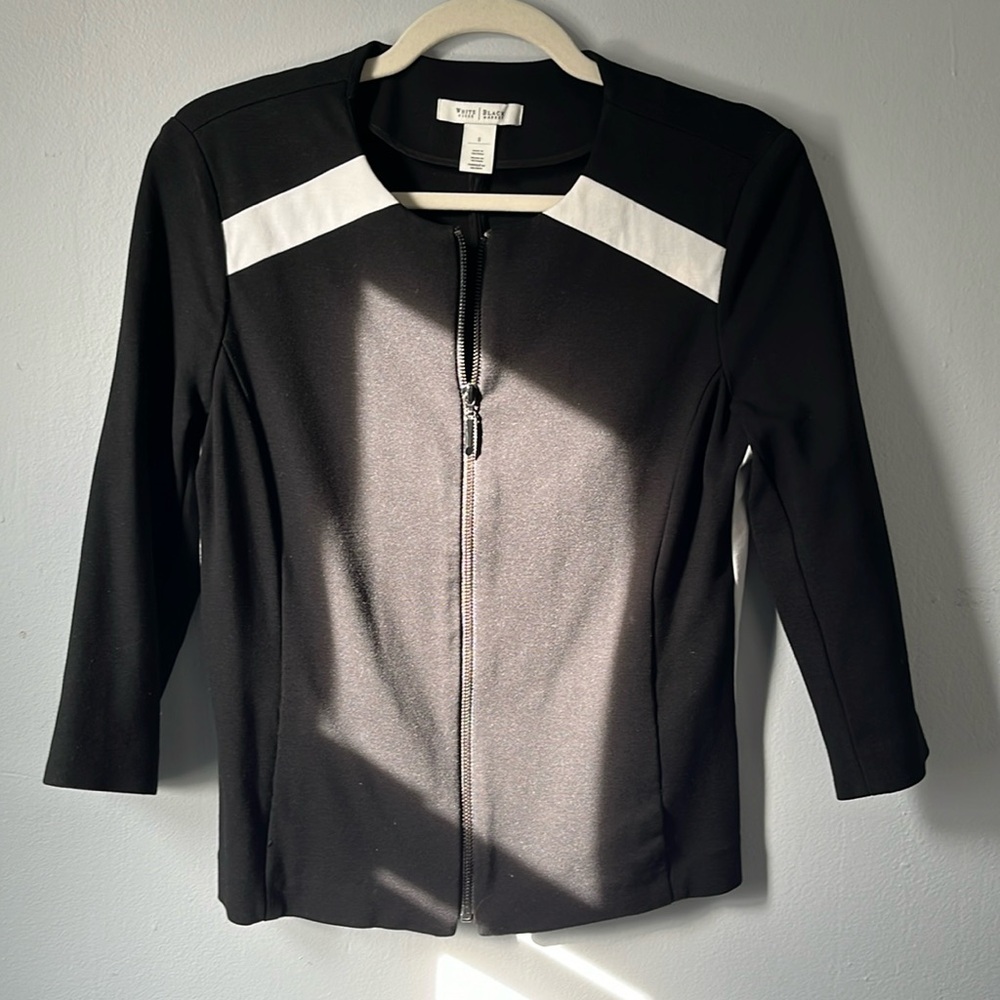Black and White fitted zip-front fitted blazer